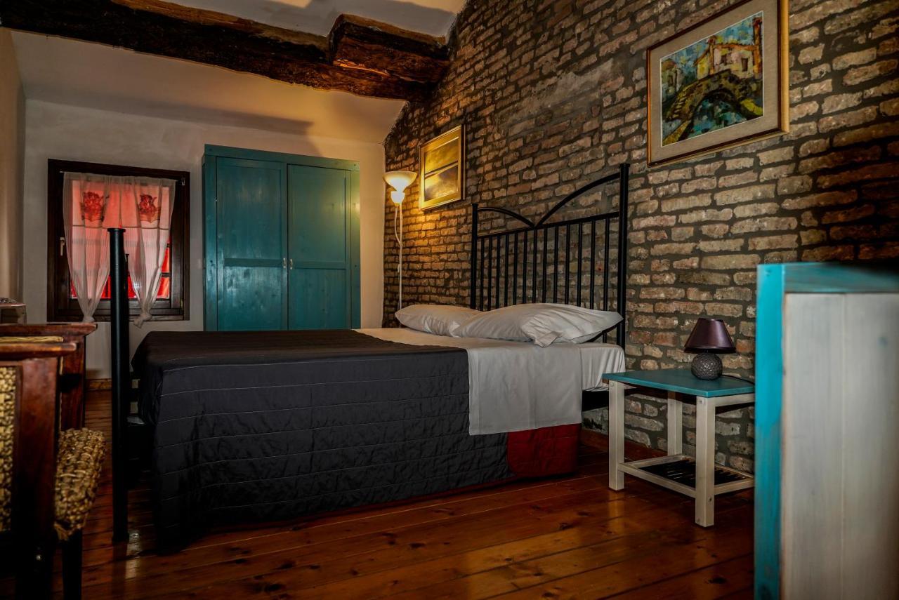 La Locanda Degli Artisti Medelana Luaran gambar